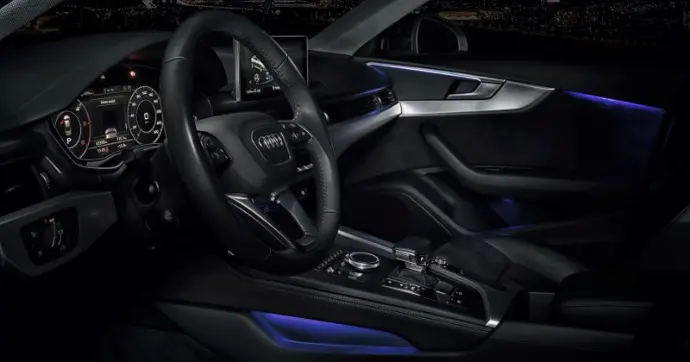 Audi Q5 intérieur sombre