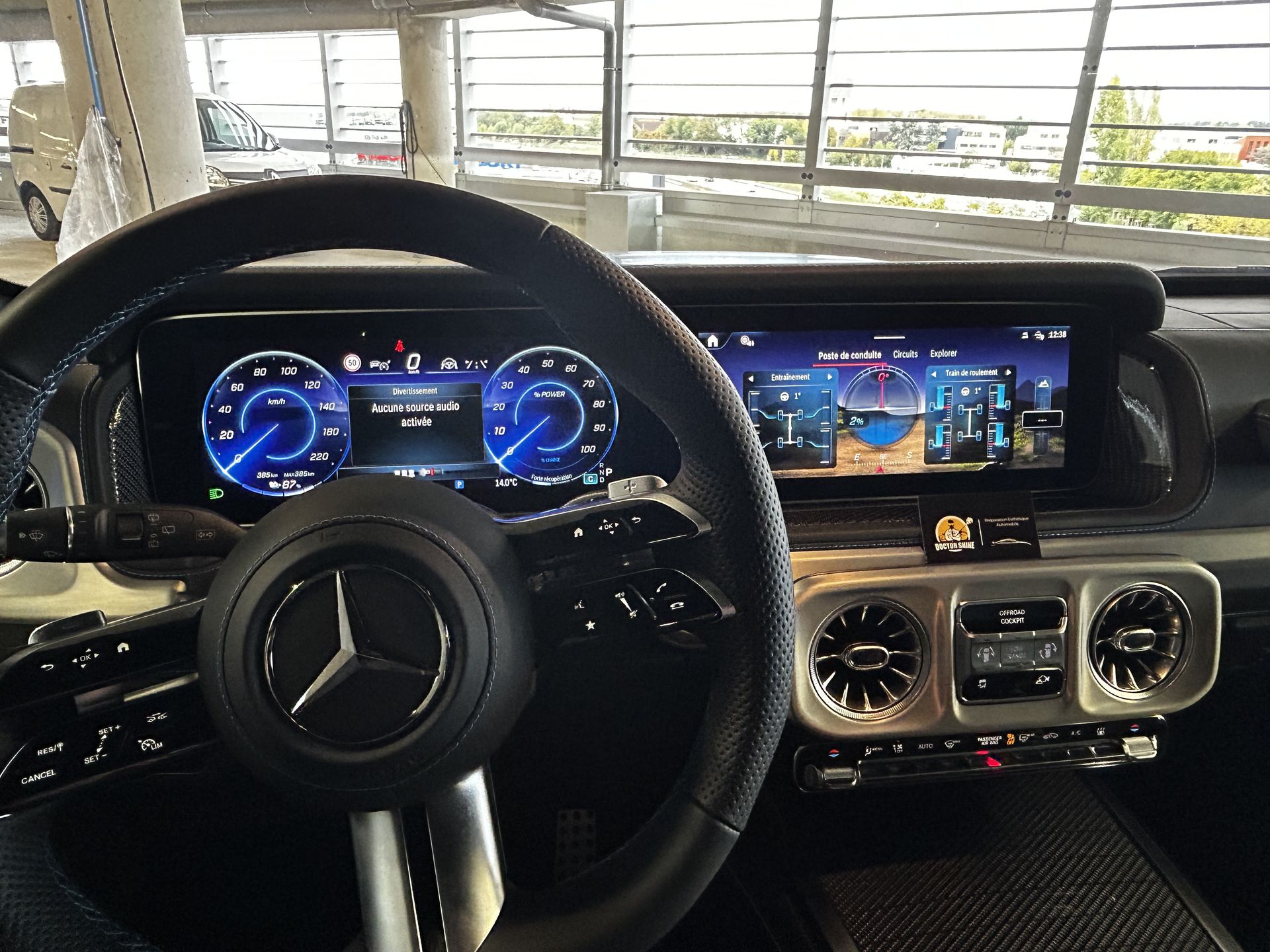 Nettoyage intérieur voiture Mercedes Lyon avant vente