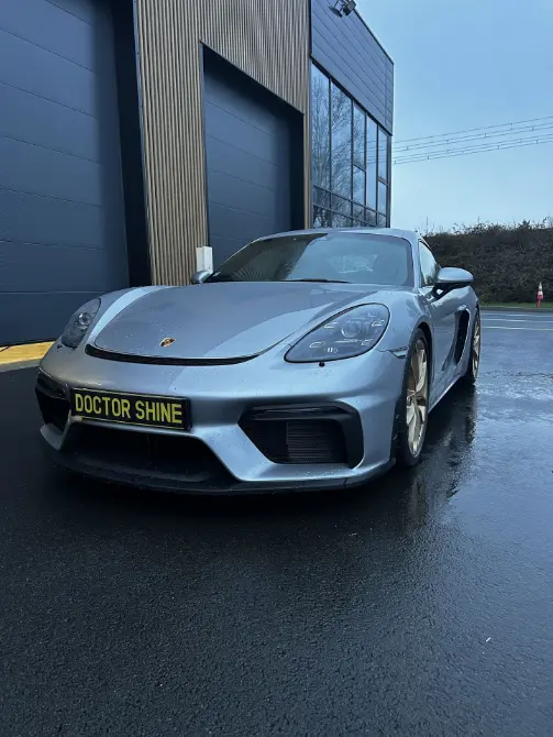 avant porsche gt4 grise lyon