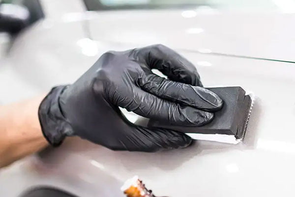 Application patiente du traitement céramique au tampon