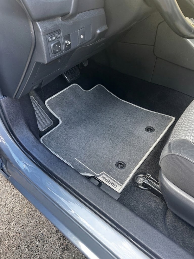 Voiture après nettoyage vapeur Doctor Shine à Lyon