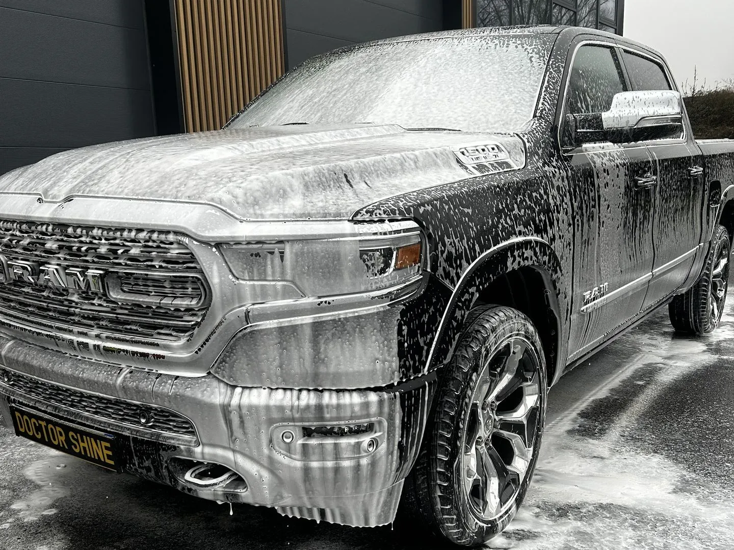 Dodge Ram — detailing automobile par Doctor Shine a Lyon