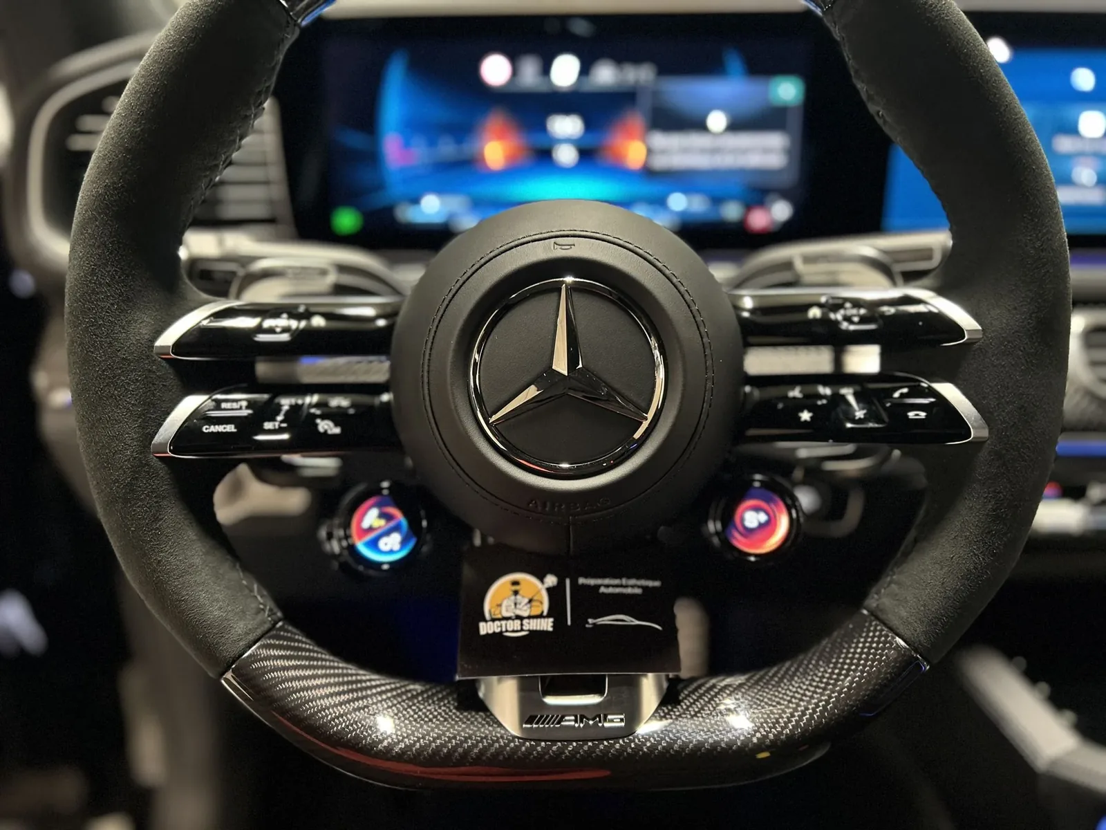 Mercedes GLC 53 AMG — detailing automobile par Doctor Shine a Lyon